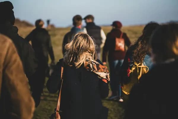 Litterær gåtur i skoven